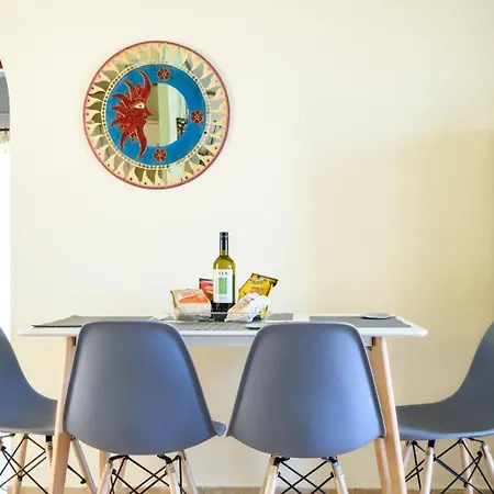 Helen's With Amazing View * 모넴바시아