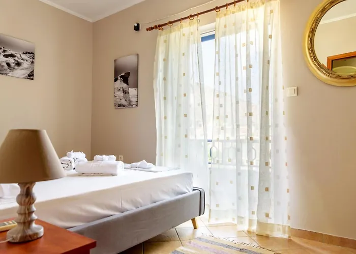 Helen's With Amazing View 모넴바시아