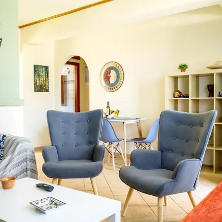 Helen's With Amazing View *